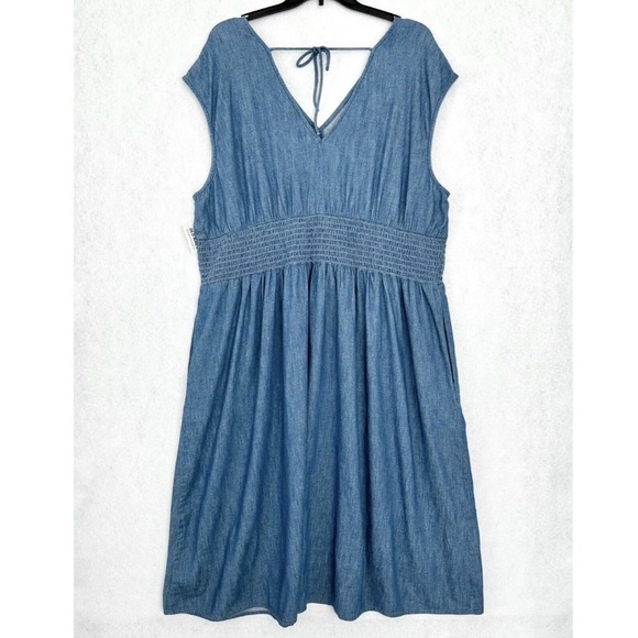 Old Navy Womens Dress Size 3X Blue Chambray Denim Midi Smocked Waist Cottagecore - Picture 7 of 16